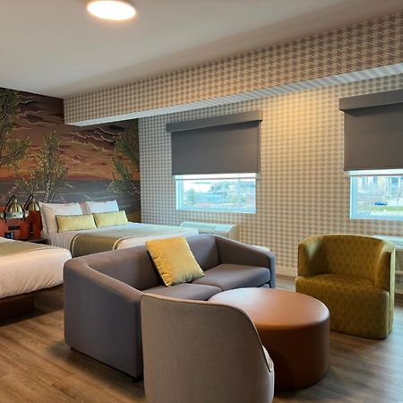 ת'אנדר ביי Superior Shores Hotel, BW Signature Collection מראה חיצוני תמונה