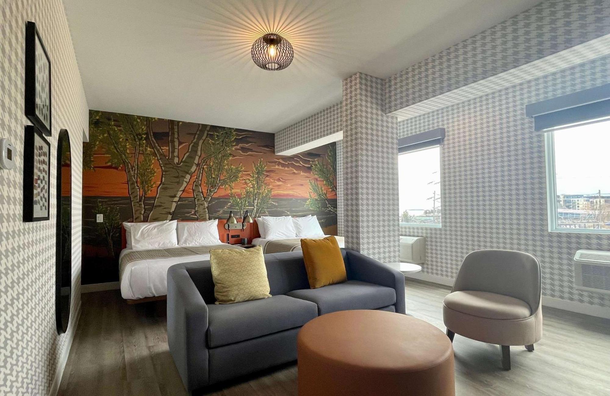 ת'אנדר ביי Superior Shores Hotel, BW Signature Collection מראה חיצוני תמונה
